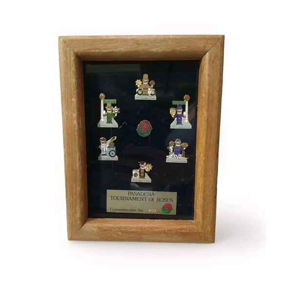 Pasadena Tournament Of Roses 97th Anniversary Commemorative Pin Set  No. 802 - Picture 1 of 6